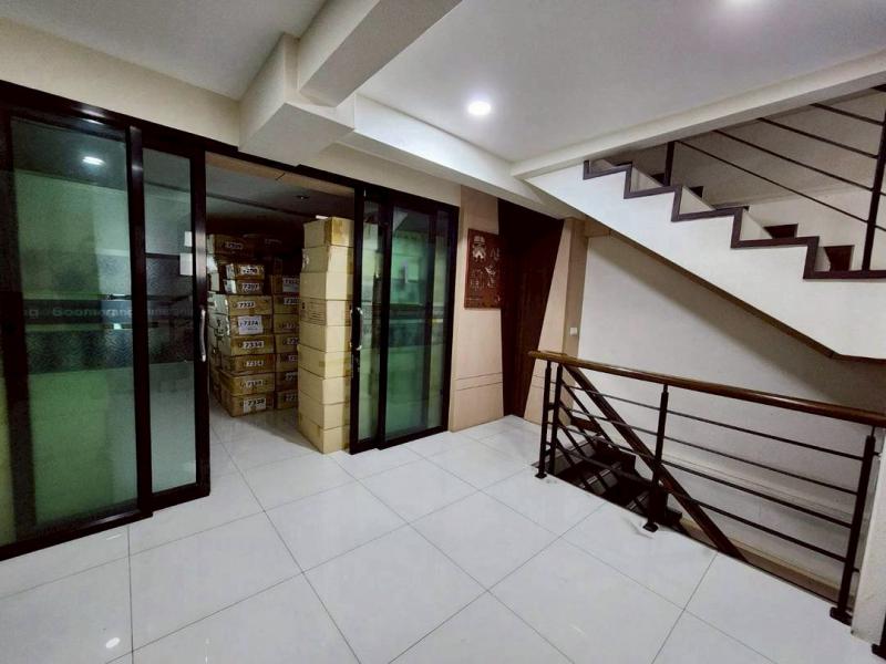 อาคารพาณิชย์ 35000000 กรุงเทพมหานคร เขตสวนหลวง สวนหลวง