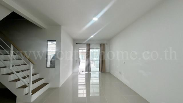 ทาวน์เฮาส์ 1590000 ปทุมธานี ธัญบุรี ลำผักกูด