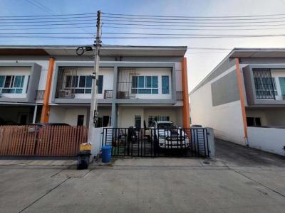 ทาวน์เฮาส์ 1800000 ฉะเชิงเทรา บางปะกง บางสมัคร