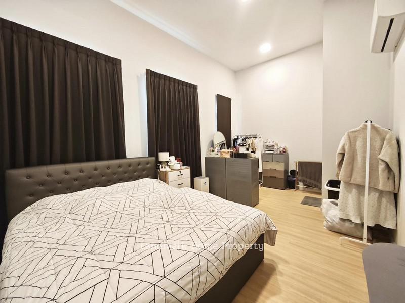 ทาวน์เฮาส์ 3290000 ปทุมธานี เมืองปทุมธานี บ้านกลาง