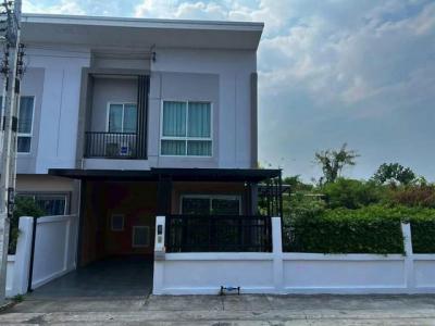 ทาวน์เฮาส์ 3590000 ชลบุรี เมืองชลบุรี เหมือง