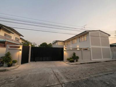 บ้านเดี่ยว 38000 กรุงเทพมหานคร เขตจตุจักร ลาดยาว