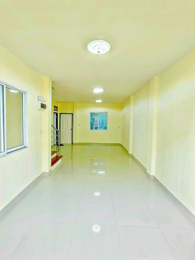 ทาวน์เฮาส์ 5499 สมุทรปราการ พระสมุทรเจดีย์ แหลมฟ้าผ่า