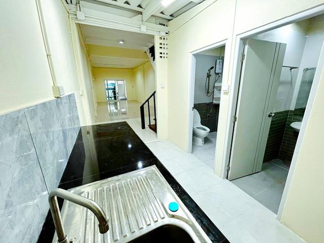 ทาวน์เฮาส์ 13999 กรุงเทพมหานคร เขตบางกะปิ คลองจั่น