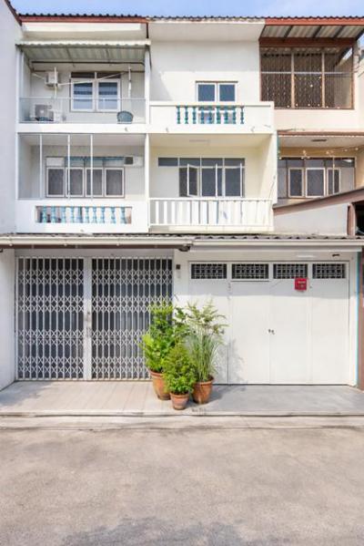 ทาวน์เฮาส์ 13998 กรุงเทพมหานคร เขตบางกะปิ คลองจั่น