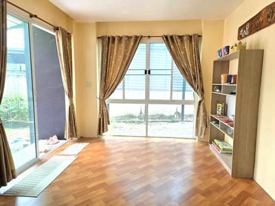 บ้านเดี่ยว 3890000 ชลบุรี บางละมุง บางละมุง