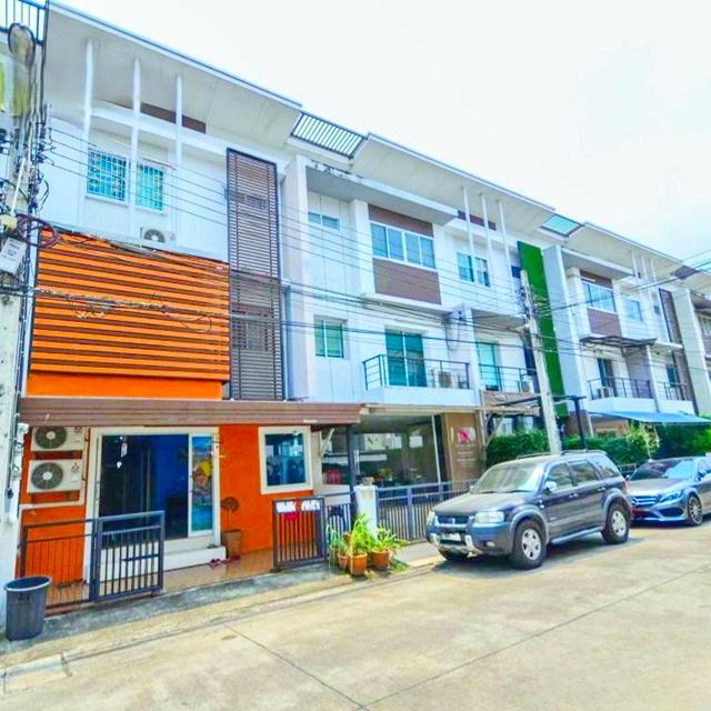 ทาวน์เฮาส์ 18998 กรุงเทพมหานคร เขตประเวศ ประเวศ