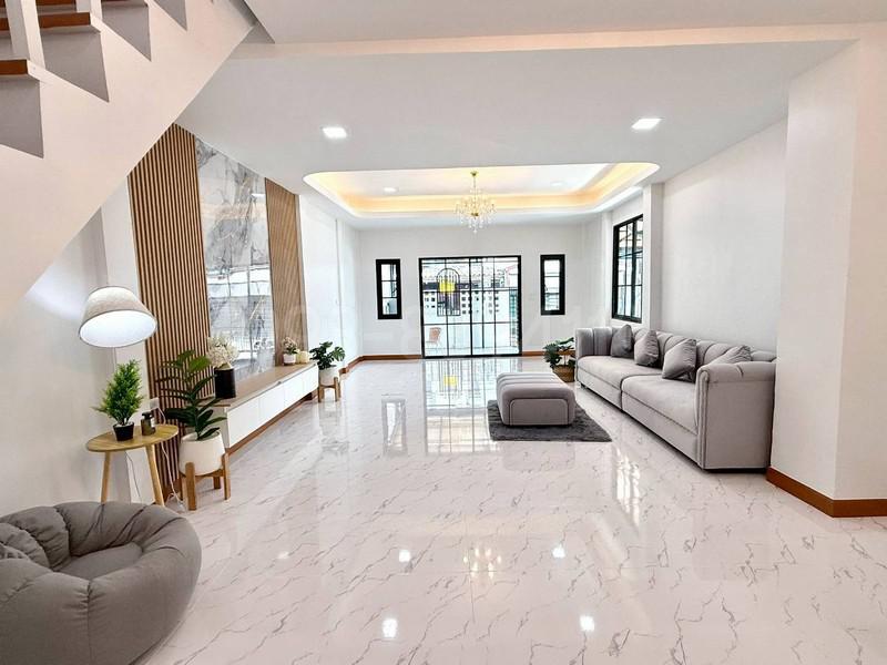 ทาวน์เฮาส์ 2390000 กรุงเทพมหานคร เขตหนองจอก โคกแฝด