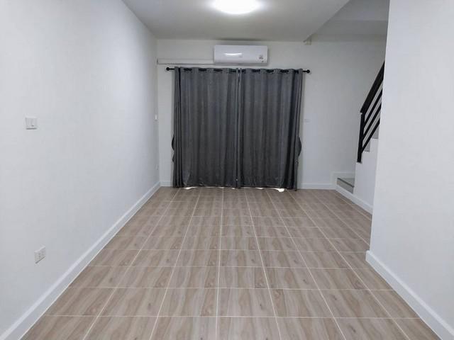 ทาวน์เฮาส์ 1390000 ชลบุรี ศรีราชา บึง