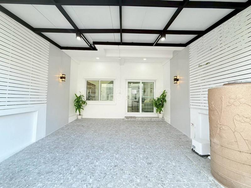 ทาวน์เฮาส์ 2690000 กรุงเทพมหานคร เขตคลองสามวา บางชัน