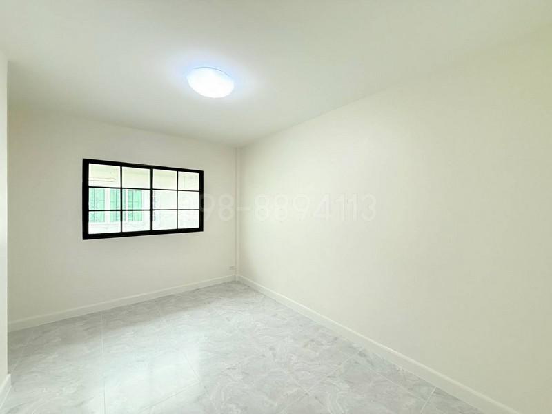 ทาวน์เฮาส์ 2490000 กรุงเทพมหานคร เขตมีนบุรี มีนบุรี