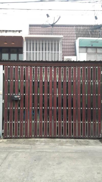 ทาวน์เฮาส์ 2600000 กรุงเทพมหานคร เขตบางกะปิ คลองจั่น