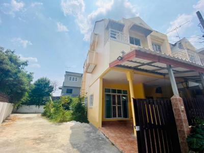 ทาวน์เฮาส์ 20000 กรุงเทพมหานคร เขตคันนายาว คันนายาว