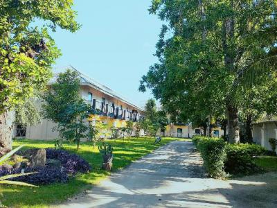 โรงแรม 85000000 ลำปาง เมืองลำปาง ชมพู