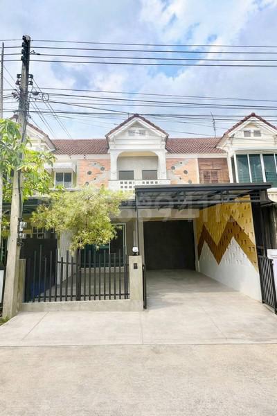 ทาวน์เฮาส์ 2450000 ปทุมธานี ธัญบุรี บึงยี่โถ