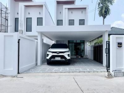 บ้านเดี่ยว 4450000 ชลบุรี บางละมุง หนองปรือ