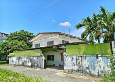 บ้านเดี่ยว 8900000 กรุงเทพมหานคร เขตลาดพร้าว จรเข้บัว