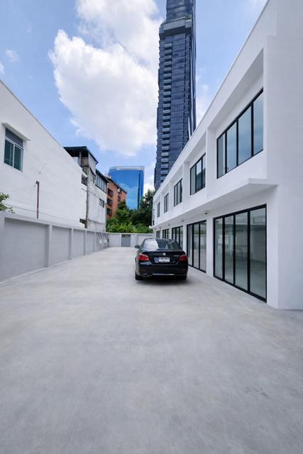 อาคารพาณิชย์ 119996 กรุงเทพมหานคร เขตสาทร ยานนาวา