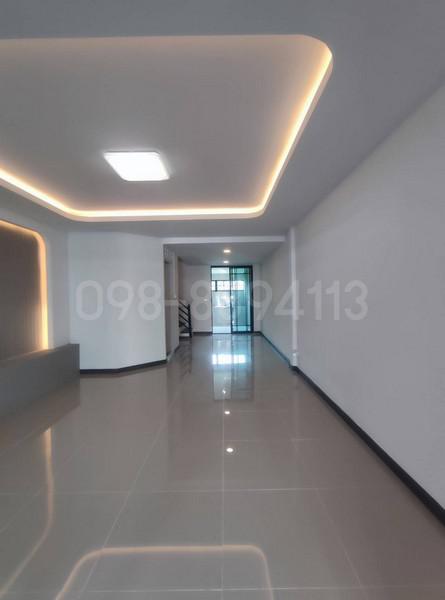 ทาวน์เฮาส์ 2150000 กรุงเทพมหานคร เขตมีนบุรี มีนบุรี