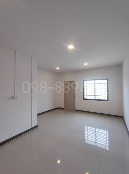 ทาวน์เฮาส์ 2150000 กรุงเทพมหานคร เขตมีนบุรี มีนบุรี