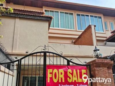 ทาวน์เฮาส์ 5500000 ชลบุรี บางละมุง บางละมุง