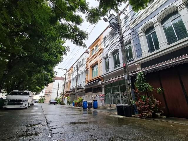 ทาวน์เฮาส์ 4738000 สมุทรปราการ บางพลี บางแก้ว