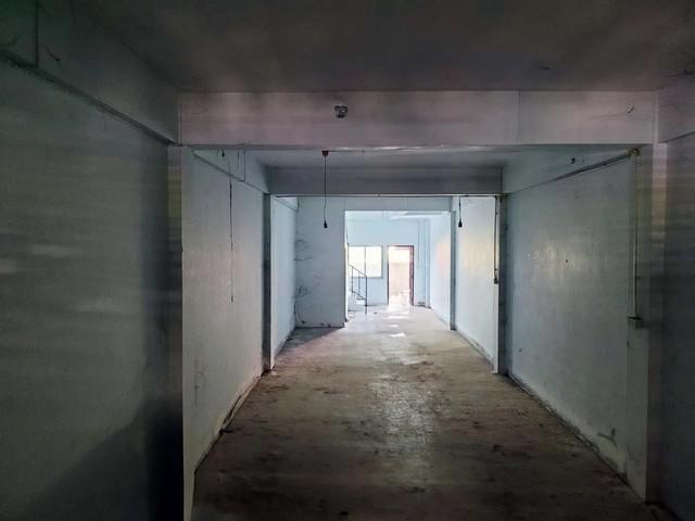 อาคารพาณิชย์ 2926000 ชลบุรี บางละมุง หนองปรือ