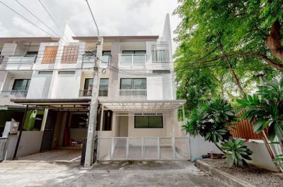 ทาวน์เฮาส์ 40000 กรุงเทพมหานคร เขตลาดพร้าว ลาดพร้าว