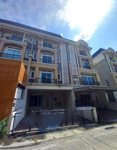 ทาวน์เฮาส์ 6133000 กรุงเทพมหานคร เขตบางกะปิ คลองจั่น