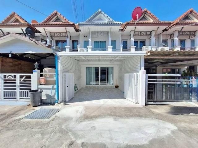 ทาวน์เฮาส์ 2090000 ชลบุรี บางละมุง บางละมุง