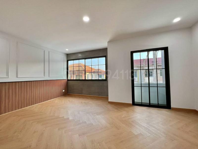 ทาวน์เฮาส์ 2950000 ปทุมธานี ลำลูกกา บึงคำพร้อย