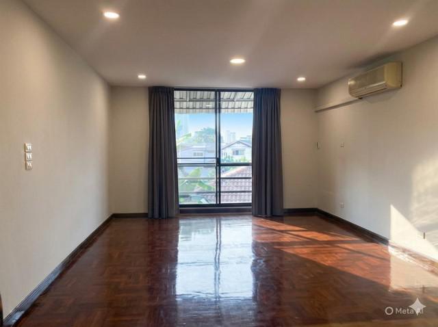 ทาวน์เฮาส์ 70000 กรุงเทพมหานคร เขตวัฒนา คลองตันเหนือ