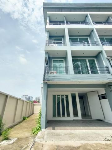 ทาวน์เฮาส์ 25000 กรุงเทพมหานคร เขตคันนายาว คันนายาว