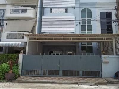 ทาวน์เฮาส์ 7190000 กรุงเทพมหานคร  