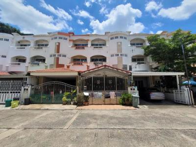 ทาวน์เฮาส์ 3781000 กรุงเทพมหานคร เขตบางกะปิ คลองจั่น