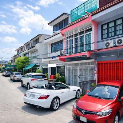 อาคารพาณิชย์ 13499 กรุงเทพมหานคร เขตยานนาวา บางโพงพาง