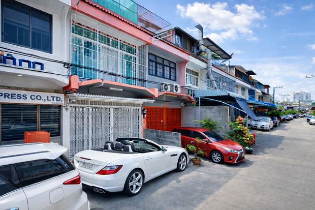 อาคารพาณิชย์ 13498 กรุงเทพมหานคร เขตยานนาวา บางโพงพาง