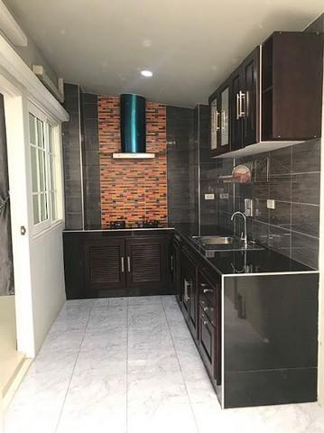 ทาวน์เฮาส์ 3780000 กรุงเทพมหานคร เขตลาดพร้าว จรเข้บัว