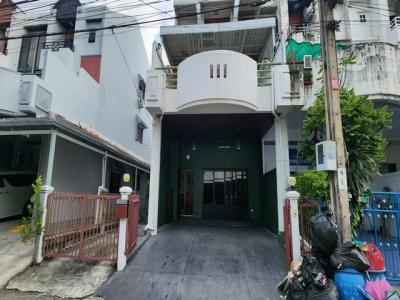 ทาวน์เฮาส์ 32000 กรุงเทพมหานคร เขตวังทองหลาง วังทองหลาง