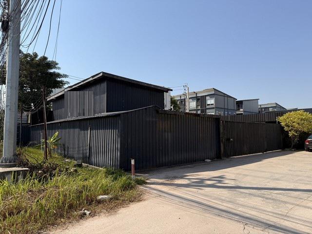 โกดัง 55000 กรุงเทพมหานคร เขตลาดกระบัง คลองสองต้นนุ่น