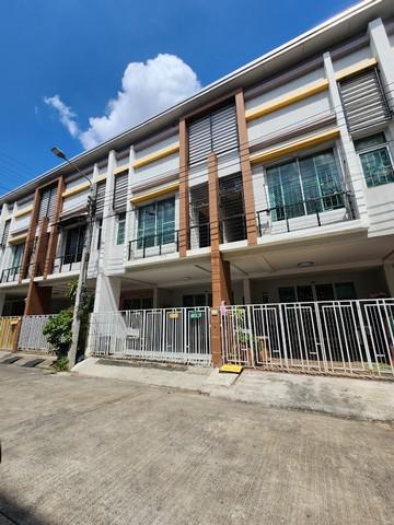 ทาวน์เฮาส์ 2290000 กรุงเทพมหานคร เขตคลองสามวา 