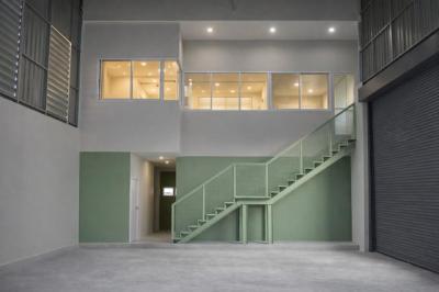 โกดัง 85000 กรุงเทพมหานคร เขตบางกะปิ คลองจั่น