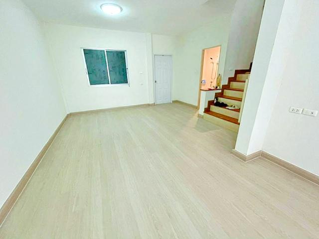 ทาวน์เฮาส์ 12999 กรุงเทพมหานคร เขตคลองสามวา บางชัน