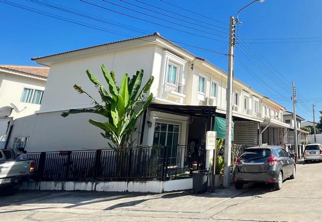 ทาวน์เฮาส์ 3290000 กรุงเทพมหานคร เขตสะพานสูง สะพานสูง