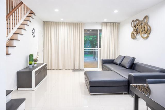 ทาวน์เฮาส์ 27999 กรุงเทพมหานคร เขตบางกะปิ คลองจั่น