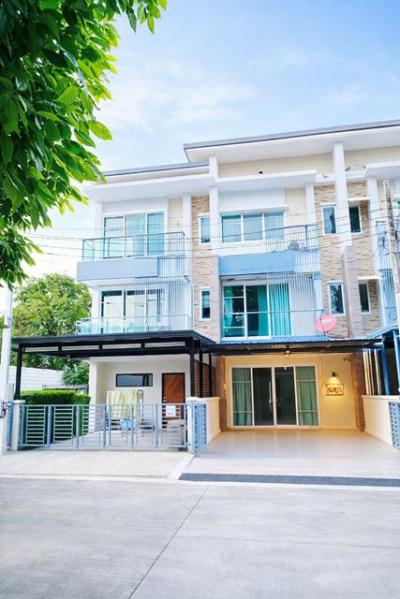 ทาวน์เฮาส์ 26999 กรุงเทพมหานคร เขตบางกะปิ คลองจั่น