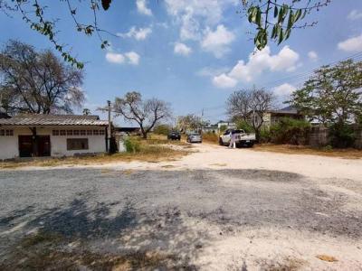 ที่ดิน 80000 ชลบุรี เมืองชลบุรี มะขามหย่ง