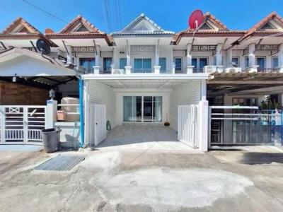 ทาวน์เฮาส์ 2090000 ชลบุรี บางละมุง บางละมุง