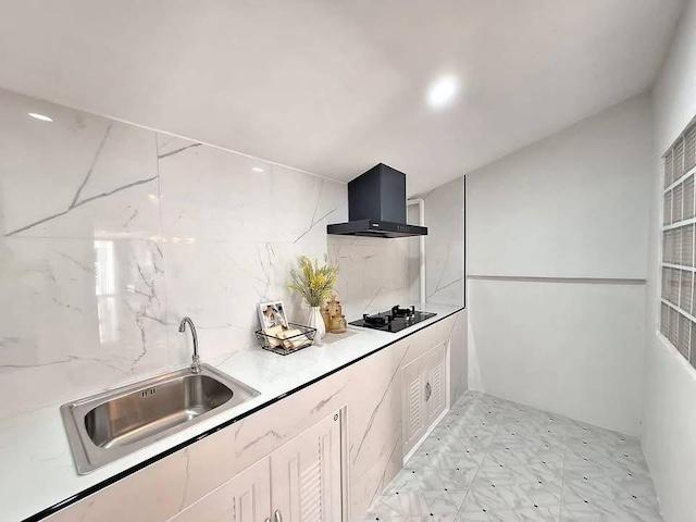 ทาวน์เฮาส์ 2090000 ชลบุรี บางละมุง บางละมุง