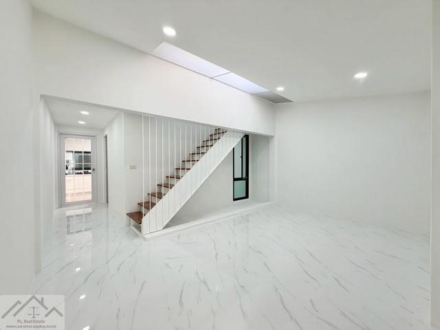 ทาวน์เฮาส์ 2590000 นนทบุรี เมืองนนทบุรี บางกระสอ